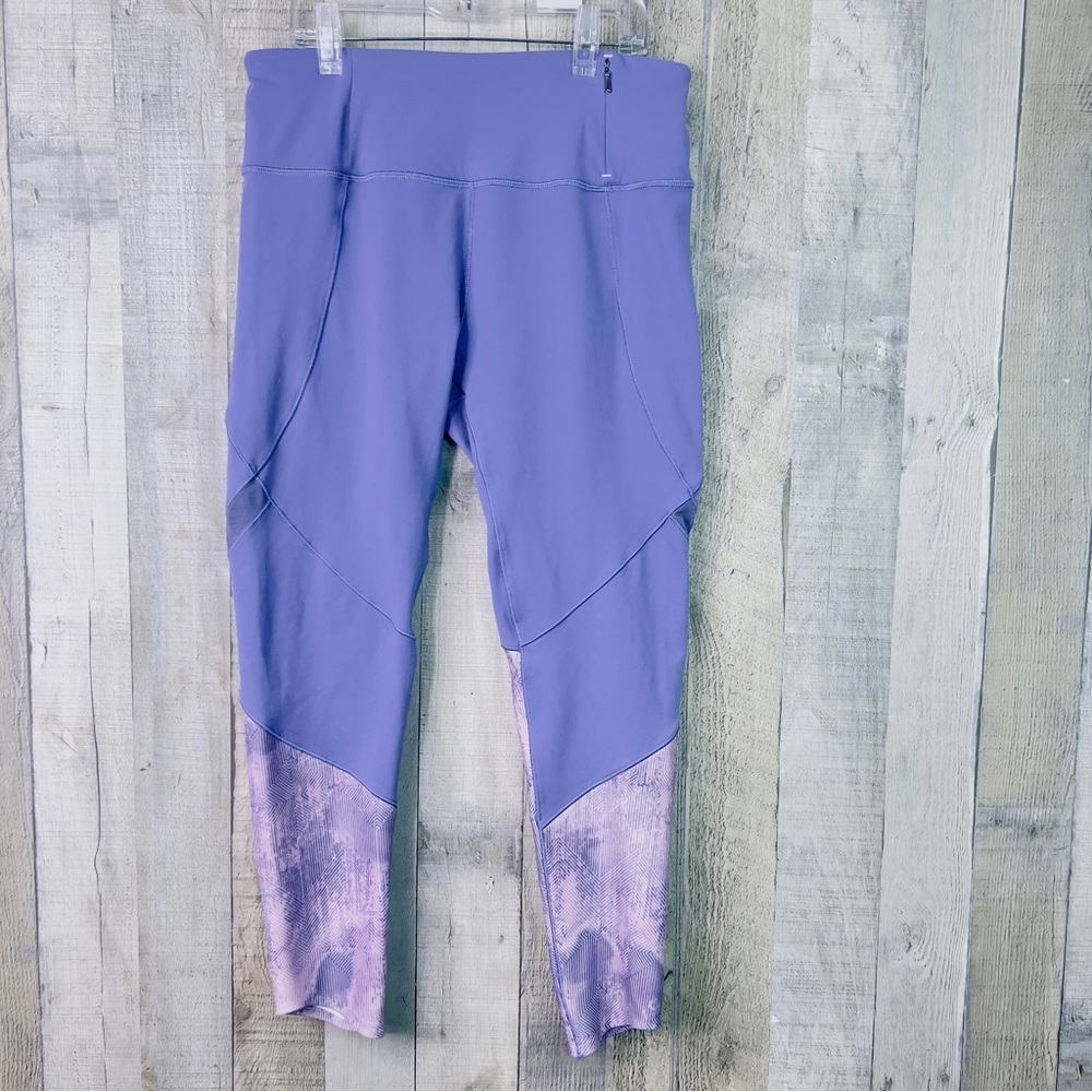 Calia By Carrie Underwood Size Medium “Stay The Path” w/Outside Vertical Pocket